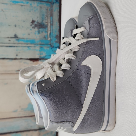 Nike Sweet Classic High Sneakers in Gray - Picture 1 of 6